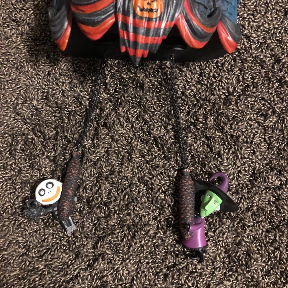 Nightmare Before Christmas Cuckoo Clock - Picture 6 of 6